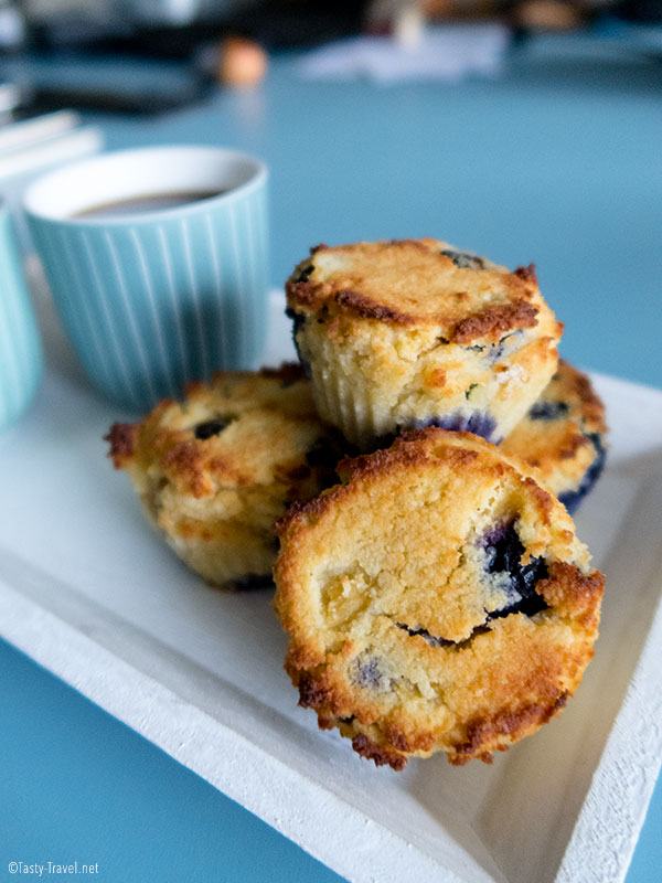 low-carb-blueberry-muffin